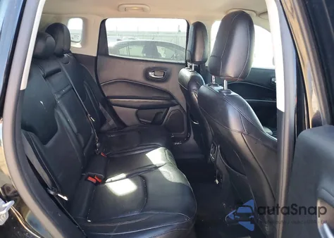 2017 Jeep Compass Limited z USA, uszkodzony, nr VIN 3C4NJDCB9HT647020